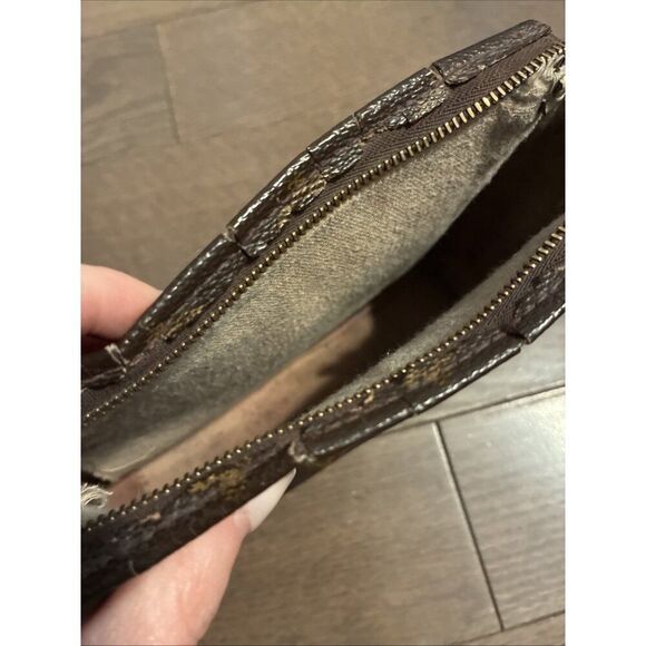 Louis Vuitton authentic Zip Brown Logo Small Zip Pouch Bag - Picture 9 of 9
